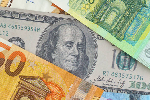 Kurzy mien: Neistá budúcnosť plná výziev